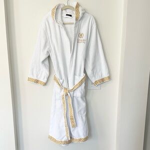 Caesars Palace Lux White & Gold Terry Cloth Robe L